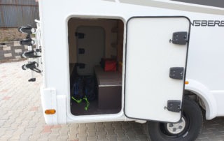 caravan_outdoor